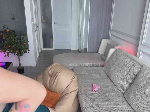 Travel-couple webcam