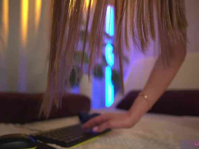 Eva_ webcam