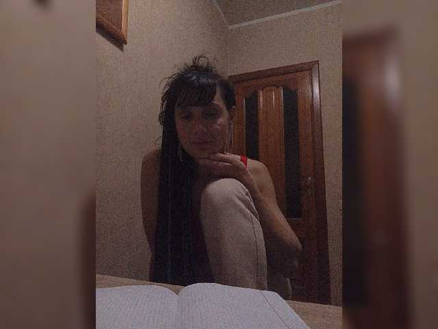 Hellenalonenochka live cam on BongaCams