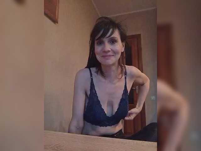  Hellenalonenochka chat room