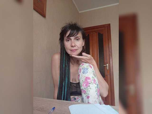Hellenalonenochka live cam preview