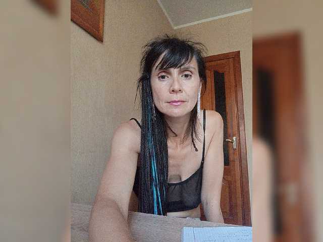 Hellenalonenochka live cam preview