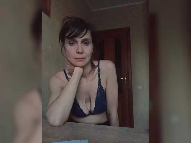 Hellenalonenochka's BongaCams show and profile