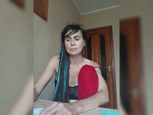 Hellenalonenochka live cam on BongaCams