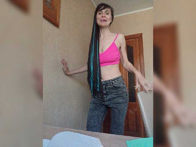 Hellenalonenochka live cam on BongaCams