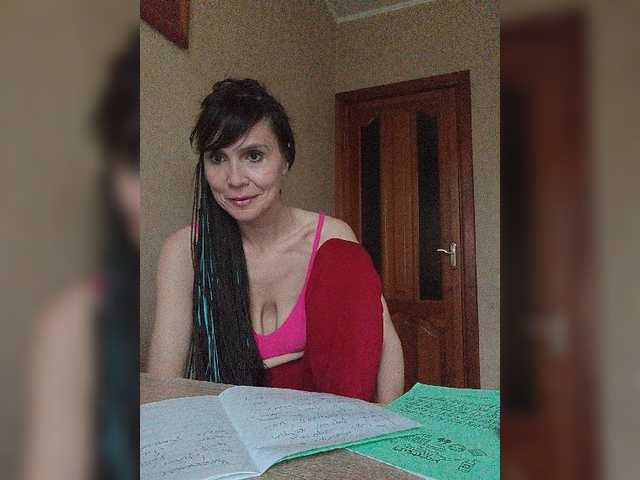 Hellenalonenochka live cam on BongaCams