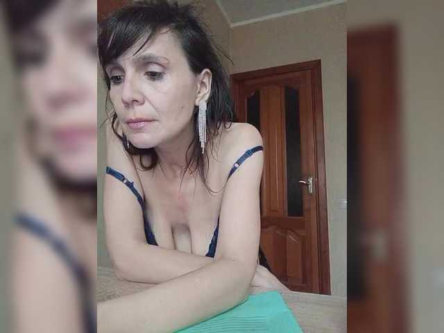 Hellenalonenochka's BongaCams show and profile