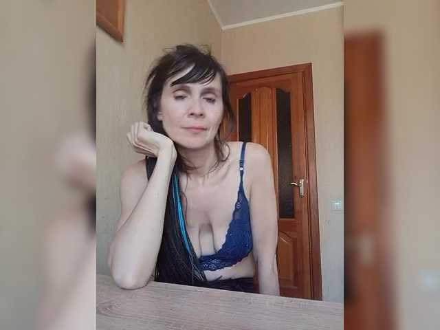  Hellenalonenochka chat room