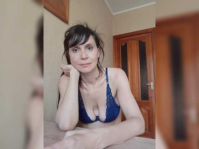  Hellenalonenochka chat room