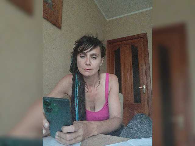Hellenalonenochka live webcam show