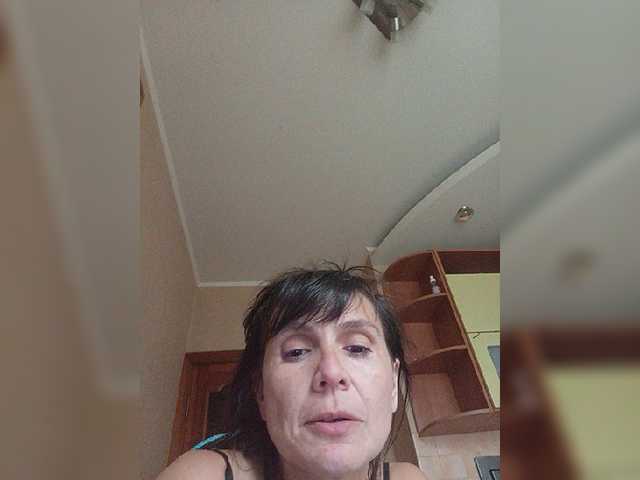Hellenalonenochka live cam on BongaCams