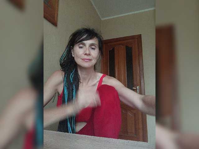 Hellenalonenochka live cam on BongaCams