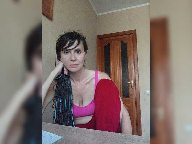 Hellenalonenochka live cam on BongaCams