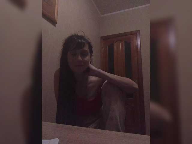 Hellenalonenochka live cam on BongaCams