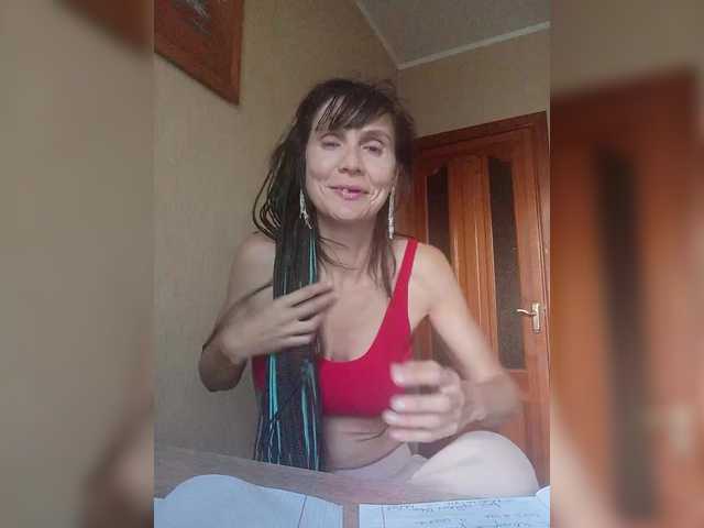 Hellenalonenochka live cam on BongaCams