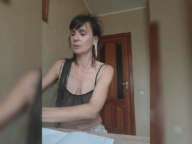 Hellenalonenochka live cam preview