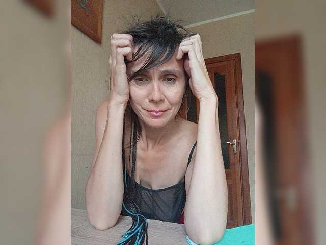 Hellenalonenochka live cam on BongaCams