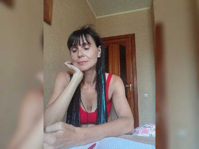 Hellenalonenochka live cam on BongaCams