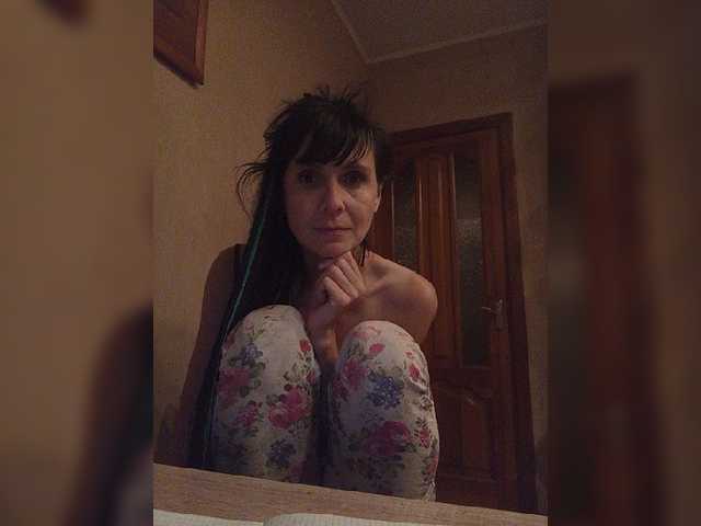 Hellenalonenochka live cam preview