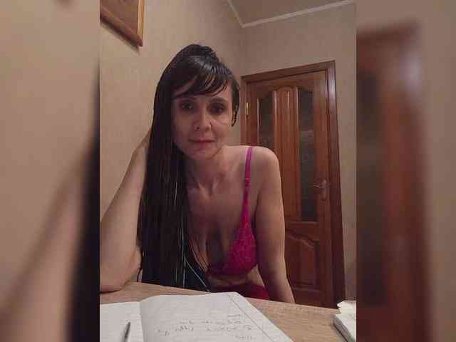 Hellenalonenochka webcam