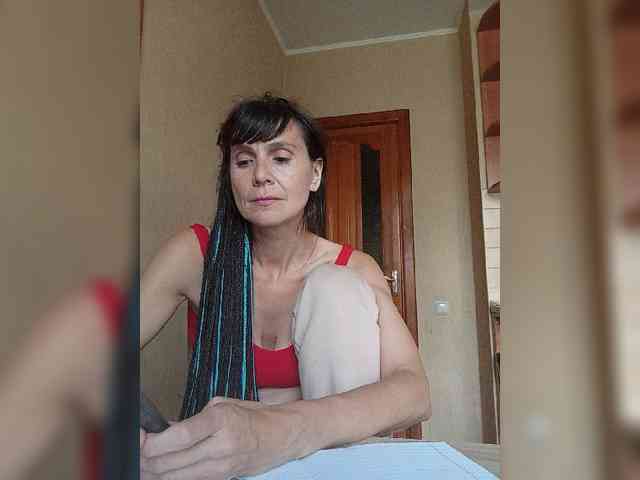 Hellenalonenochka webcam
