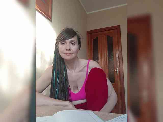 Hellenalonenochka webcam