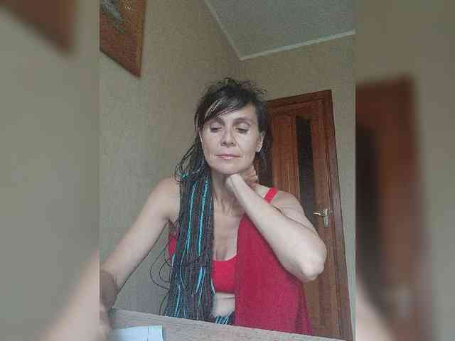 Hellenalonenochka webcam