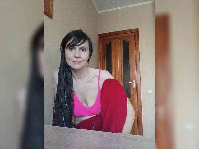 Hellenalonenochka webcam