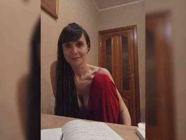 Hellenalonenochka webcam