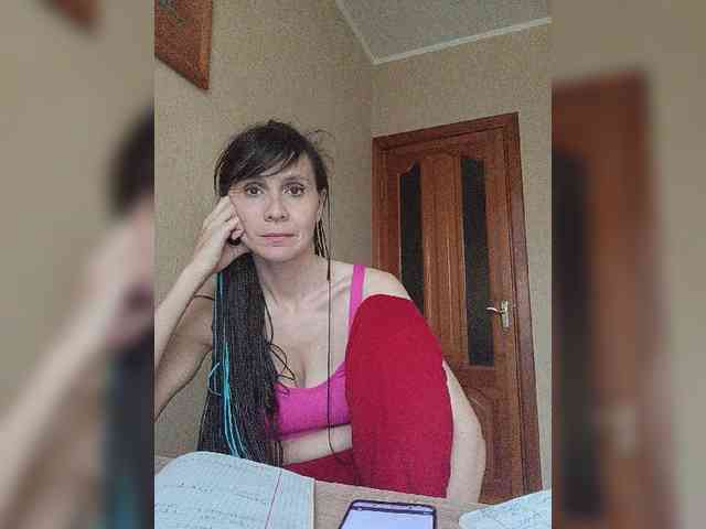 Hellenalonenochka webcam