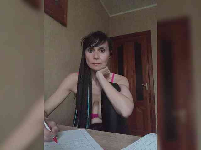 Hellenalonenochka webcam