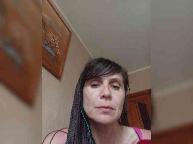 Hellenalonenochka webcam