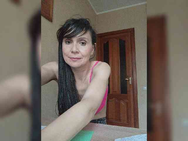 Hellenalonenochka webcam