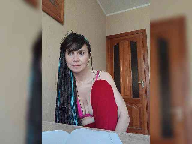 Hellenalonenochka webcam