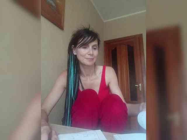 Hellenalonenochka webcam