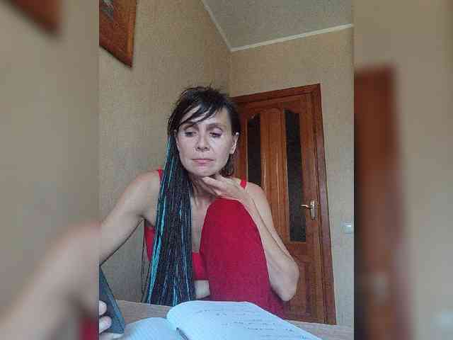 Hellenalonenochka webcam