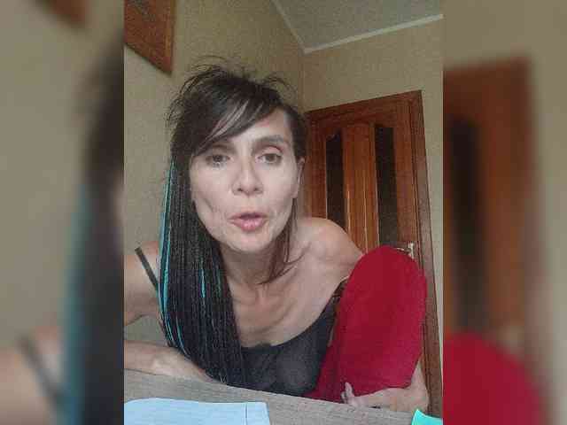 Hellenalonenochka webcam
