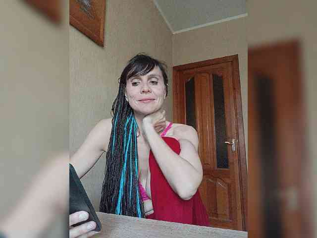 Hellenalonenochka webcam