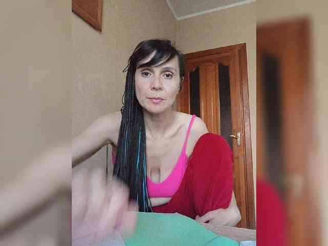 Hellenalonenochka webcam