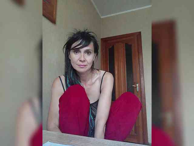 Hellenalonenochka webcam