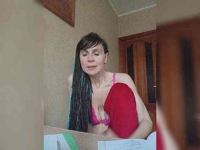 Hellenalonenochka webcam