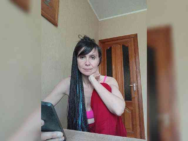 Hellenalonenochka webcam