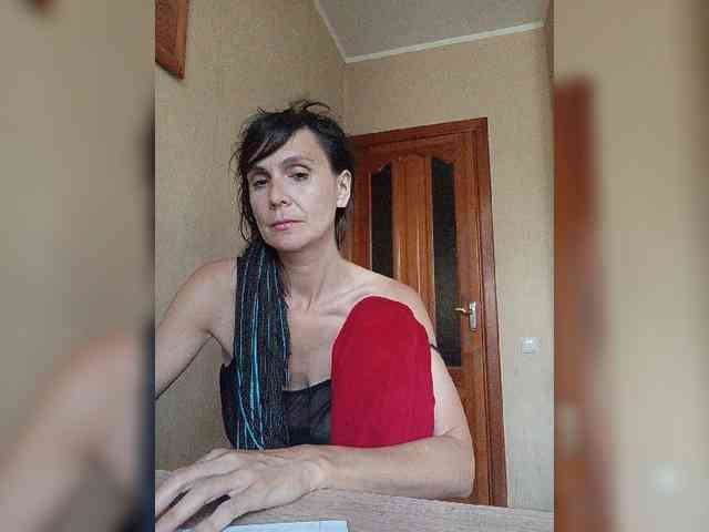 Hellenalonenochka webcam