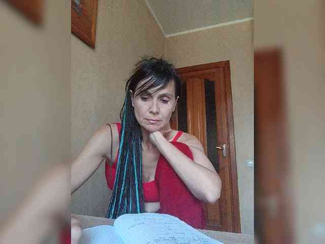Hellenalonenochka webcam