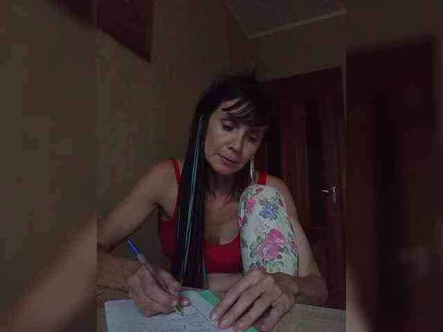 Hellenalonenochka webcam