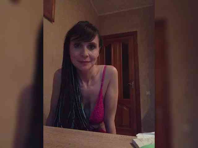 Hellenalonenochka webcam
