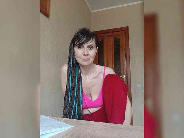 Hellenalonenochka webcam