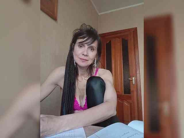 Hellenalonenochka webcam