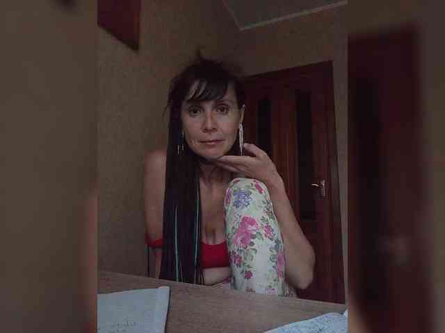 Hellenalonenochka webcam