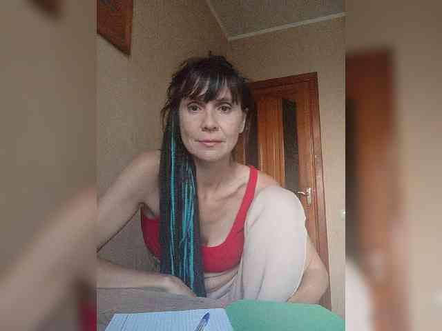 Hellenalonenochka webcam